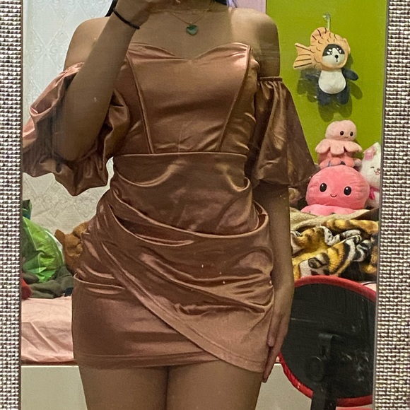 Beautiful Silk Off the Shoulder Dress - Picture 1 of 1